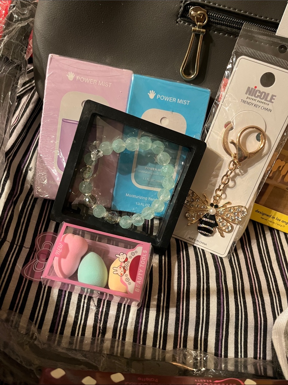 NWT NWOT Kendra, Madden, Rae Dunn, the Crème Shop and other items unbranded bag - Picture 13 of 15
